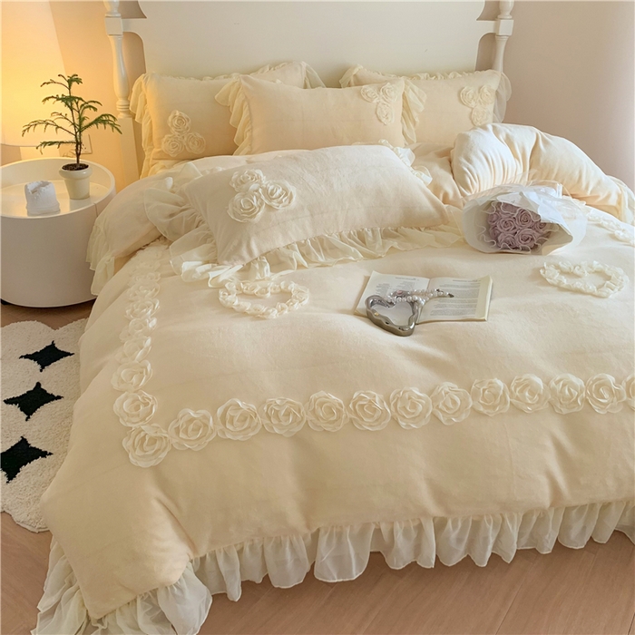 91家纺网 家纺一手货源 找家纺 富盛家纺 2024新款牛奶绒盘花刺绣四件套-玫瑰花园 玫瑰花园-黄