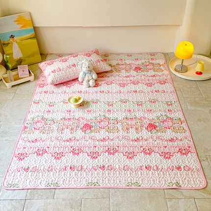 91家纺网 家纺一手货源 找家纺 （总）美达家纺 2025新款A类双面全棉夹棉洛丽塔系列全棉床褥地垫