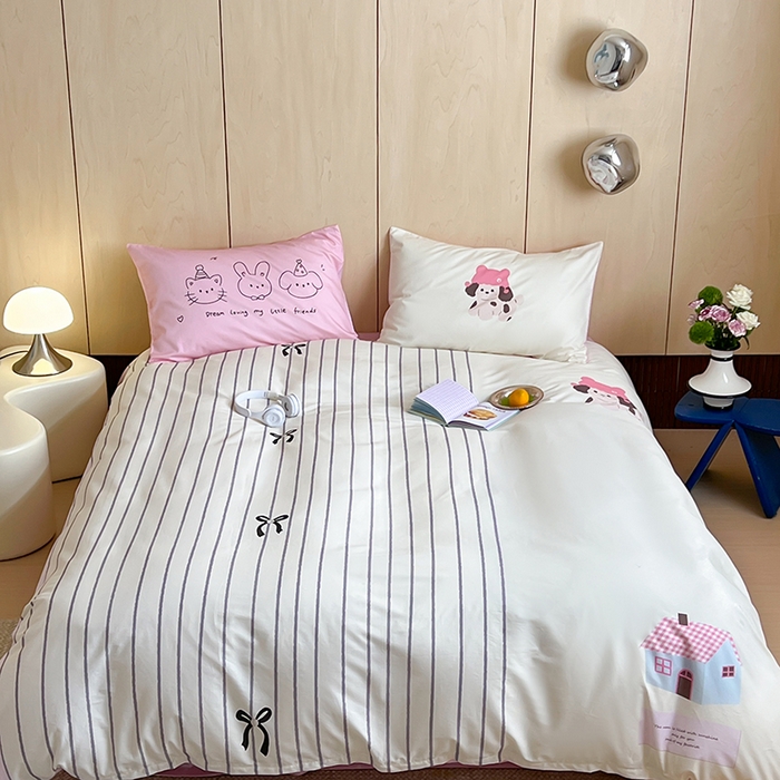 91家纺网 家纺一手货源 找家纺 2024新款40S设计师款全棉大版趣味印花系列四件套 可爱小屋