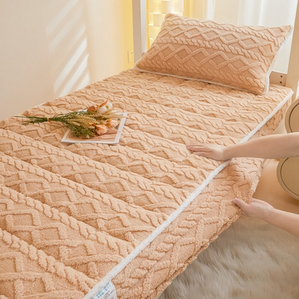 91家纺网 家纺一手货源 找家纺 2025塔芙绒加厚保暖床笠学生宿舍单人双人夹棉床笠保护套 奶茶咖