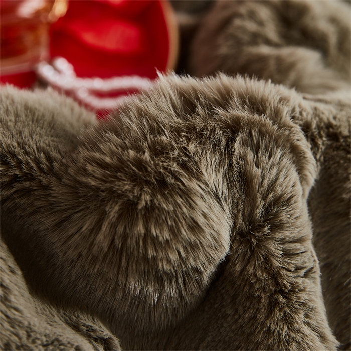 91家纺网 家纺一手货源 找家纺 2025新款仿皮草摩登艺术毛毯毯子子家用毛毛毯毯子四季盖毛毯毯子 艺术 茵绿