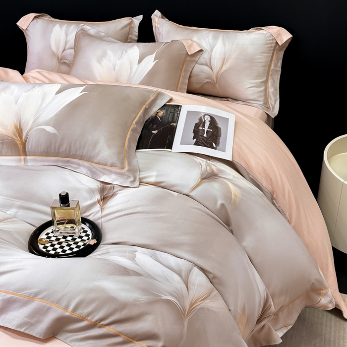 91家纺网 家纺一手货源 找家纺 舒慕 2025新款阳绒天丝棉磨毛数码印花缇芙绒四件套 雨的印记