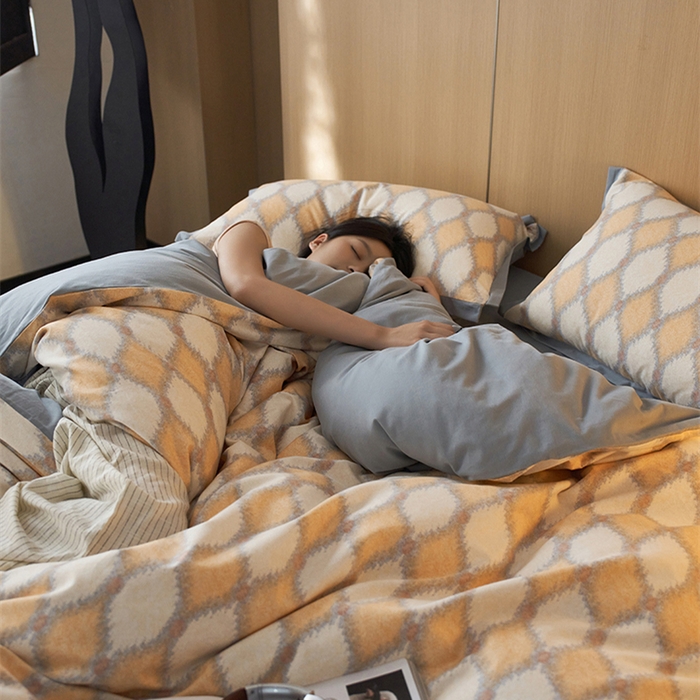 91家纺网 家纺一手货源 找家纺 2024新款全棉磨毛印花工艺款四件套 追光