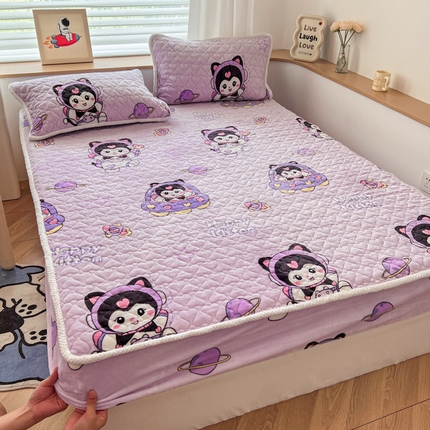 91家纺网 家纺一手货源 找家纺 孩子王 2024新款印花牛奶绒薄款床垫加厚绒保暖床护垫床笠 床笠款-小精灵