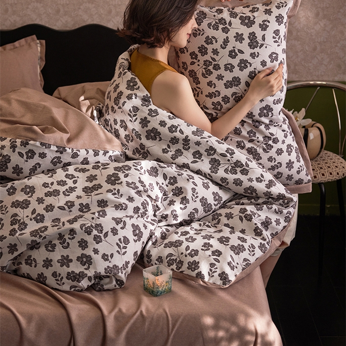 91家纺网 家纺一手货源 找家纺 2024新款全棉磨毛印花工艺款四件套 纱纱晚风