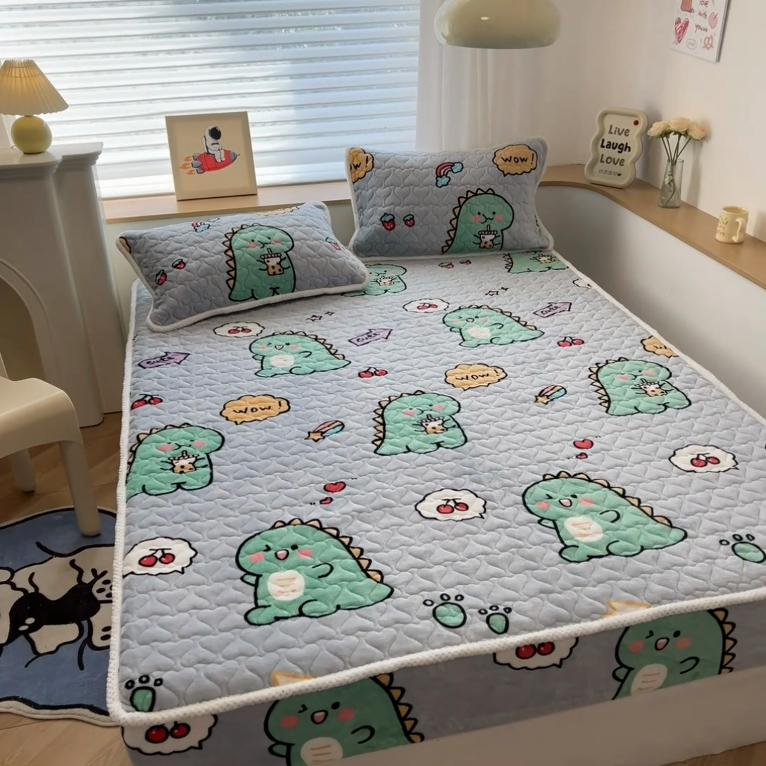 91家纺网 家纺一手货源 找家纺 孩子王 2024新款印花牛奶绒薄款床垫加厚绒保暖床护垫床笠 床笠款-萌萌恐龙