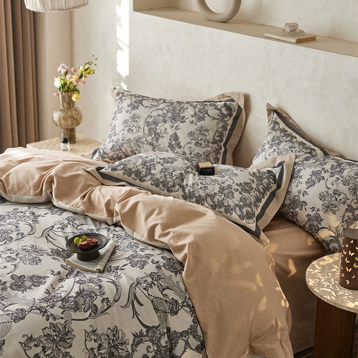 91家纺网 家纺一手货源 找家纺 2024新款全棉磨毛数码印花系列四件套 稚茶-灰