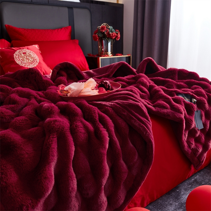 91家纺网 家纺一手货源 找家纺 2025新款仿皮草摩登艺术毛毯毯子子家用毛毛毯毯子四季盖毛毯毯子 艺术酒红