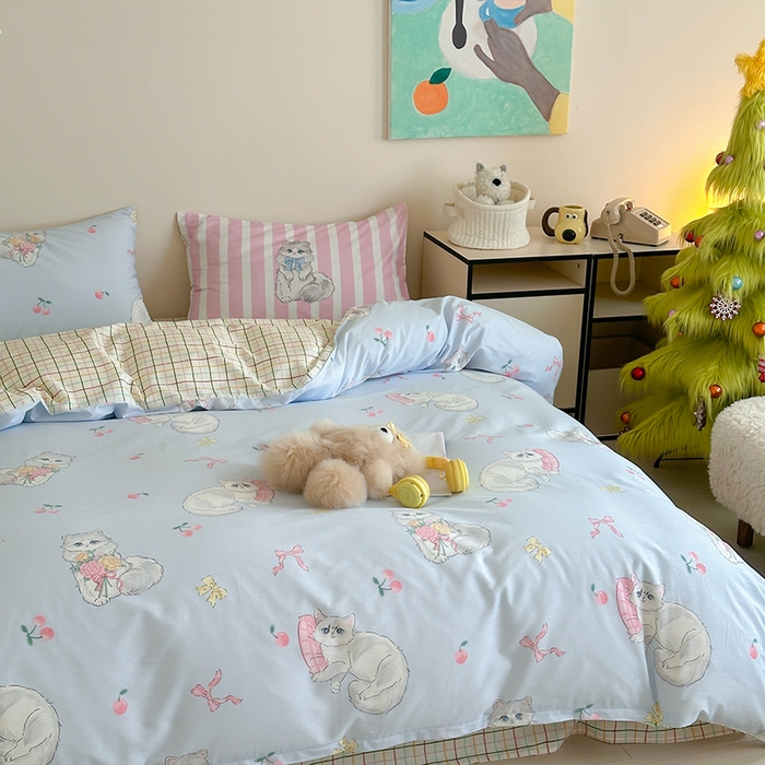 91家纺网 家纺一手货源 找家纺 2024新款40支13372全棉数码大版趣味系列四件套 猫小团