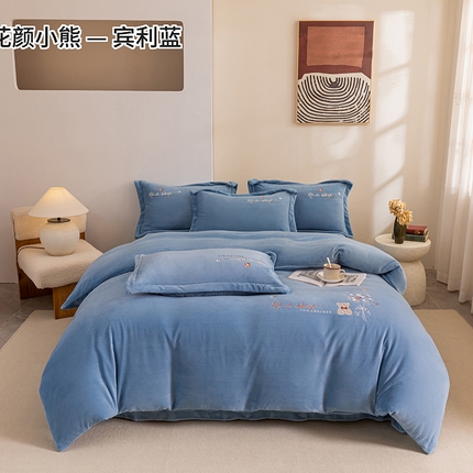 91家纺网 家纺一手货源 找家纺 （总）绒博士 2024新款220克牛奶绒秋冬保暖四件套-花颜小熊