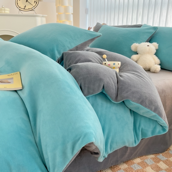 91家纺网 家纺一手货源 找家纺 言熙居 2024新款纯色双拼30克8一9斤牛奶绒四件套 靛蓝拼浅灰