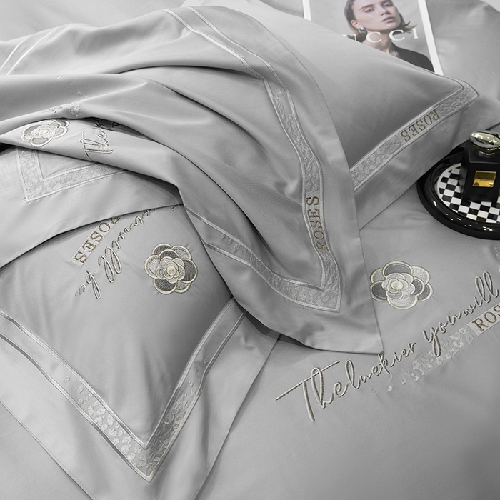 91家纺网 家纺一手货源 找家纺 绒博士 2024新款160支长绒棉四件套-巴黎之约 浅灰