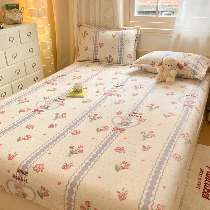 91家纺网 家纺一手货源 找家纺 川悦生活 2024新款加厚牛奶绒印花单床笠 床笠花意小兔