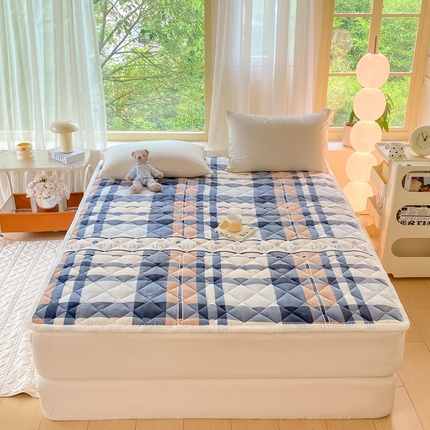 91家纺网 家纺一手货源 找家纺 （总）正邦家纺 2024新款牛奶绒床垫小清新加厚床褥保暖宽包边可机洗床护垫床褥