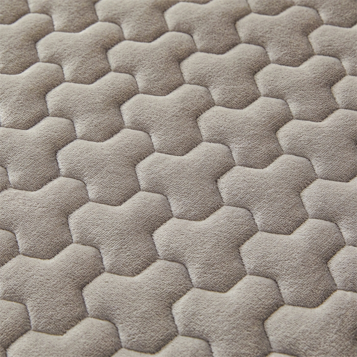 91家纺网 家纺一手货源 找家纺 2024新款A类牛奶绒刺绣夹棉床笠-小柯基 小柯基-星辰灰