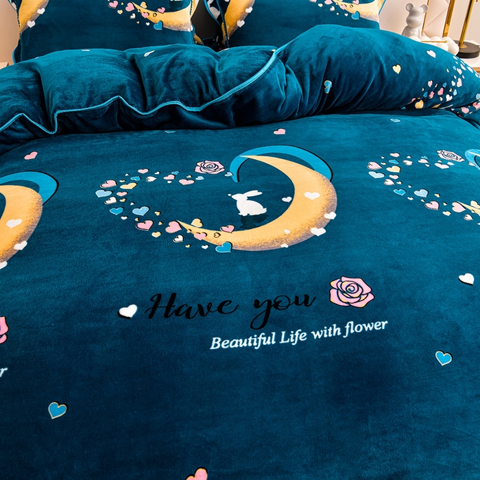 91家纺网 家纺一手货源 找家纺 绒品荟家纺 2025新款牛奶绒四件套 恋人港湾