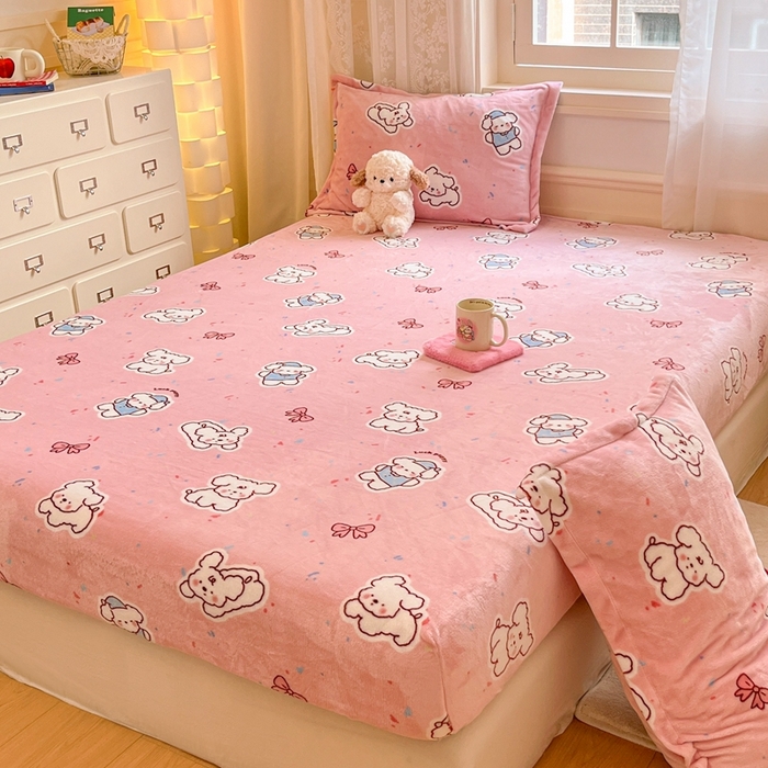 91家纺网 家纺一手货源 找家纺 川悦生活 2024新款加厚牛奶绒印花单床笠 床笠点点奶狗