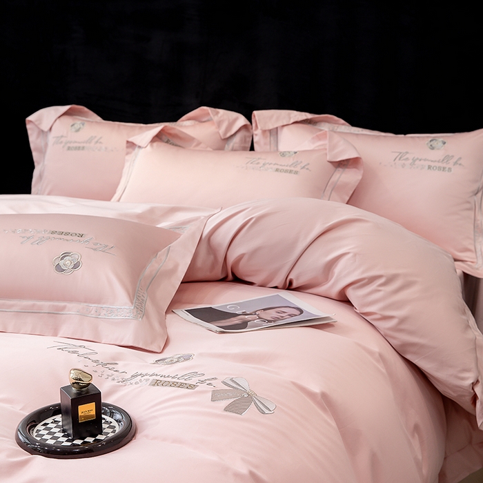 91家纺网 家纺一手货源 找家纺 绒博士 2024新款160支长绒棉四件套-巴黎之约 露娜粉