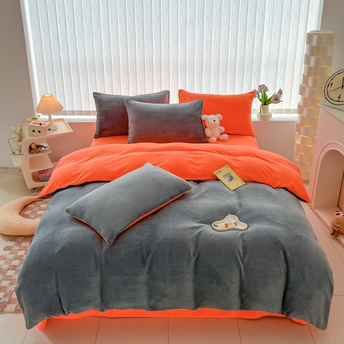 91家纺网 家纺一手货源 找家纺 言熙居 2024新款纯色双拼30克8一9斤牛奶绒四件套 亮灰拼艳橙