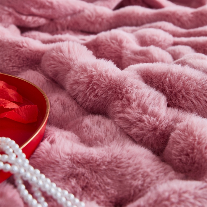 91家纺网 家纺一手货源 找家纺 2025新款仿皮草摩登艺术毛毯毯子子家用毛毛毯毯子四季盖毛毯毯子 艺术粉