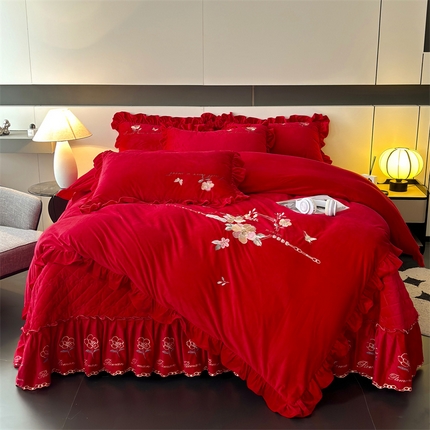 91家纺网 家纺一手货源 找家纺 2024新品A类依恋宝宝绒韩版四件套 喜庆红