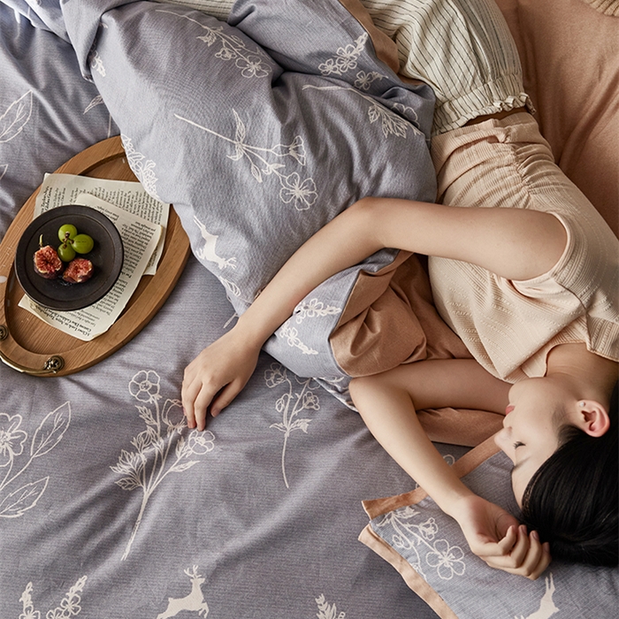 91家纺网 家纺一手货源 找家纺 2024新款全棉磨毛印花工艺款四件套 芊芊之恋