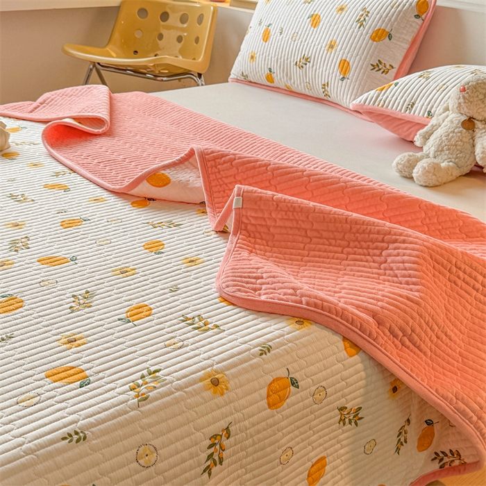 91家纺网 家纺一手货源 找家纺 2024新款全棉卡通印花宝宝绒双拼床盖床垫 心想事橙