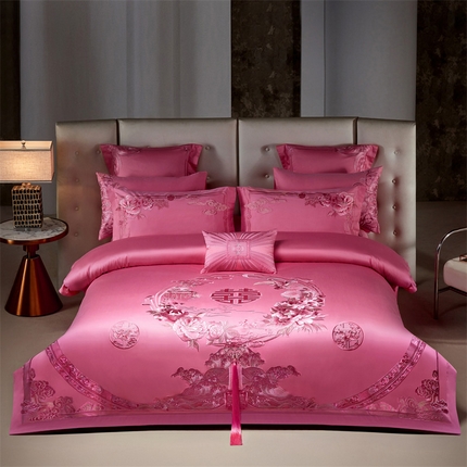 91家纺网 家纺一手货源 找家纺 （总）2025新款全棉提花全棉贡缎提花粉色婚庆系列四件套