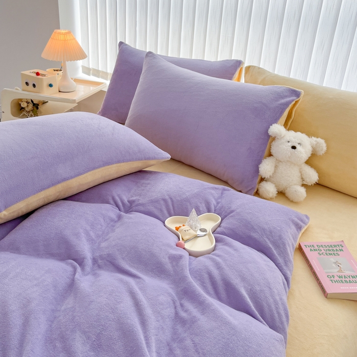 91家纺网 家纺一手货源 找家纺 言熙居 2024新款纯色双拼30克8一9斤牛奶绒四件套 浅紫拼奶黄