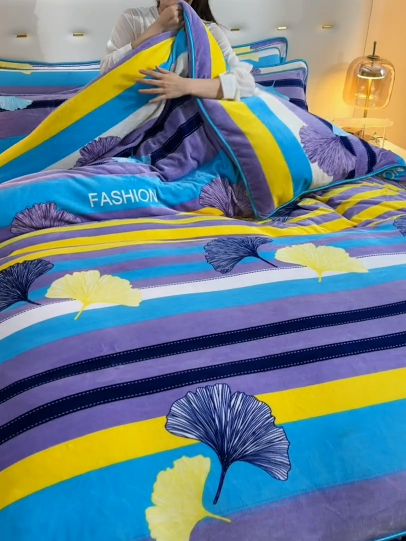 91家纺网 家纺一手货源 找家纺 绒品荟家纺 2025新款牛奶绒四件套 诗情画意