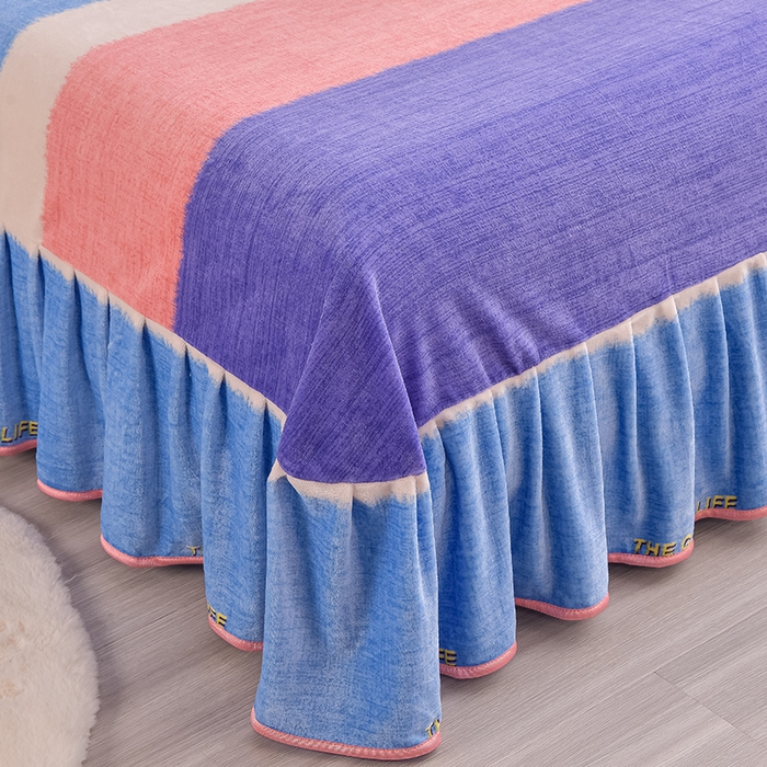 91家纺网 家纺一手货源 找家纺 晚静家纺 2024新款8.5斤牛奶绒金貂法莱绒床裙款保暖绒四件套 彩色条纹