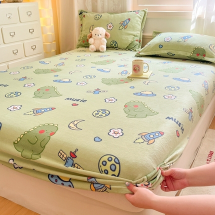 91家纺网 家纺一手货源 找家纺 川悦生活 2024新款加厚牛奶绒印花单床笠 床笠音乐恐龙