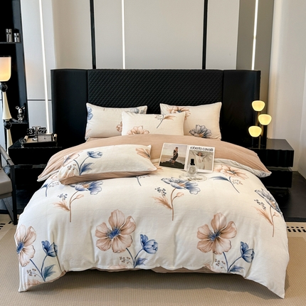 91家纺网 家纺一手货源 找家纺 晚安 2024新款小清新印花牛奶绒大版花牛奶绒四件套 花季