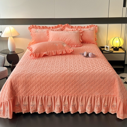 91家纺网 家纺一手货源 找家纺 2024新款A类依恋宝宝绒韩版床盖 柔粉玉