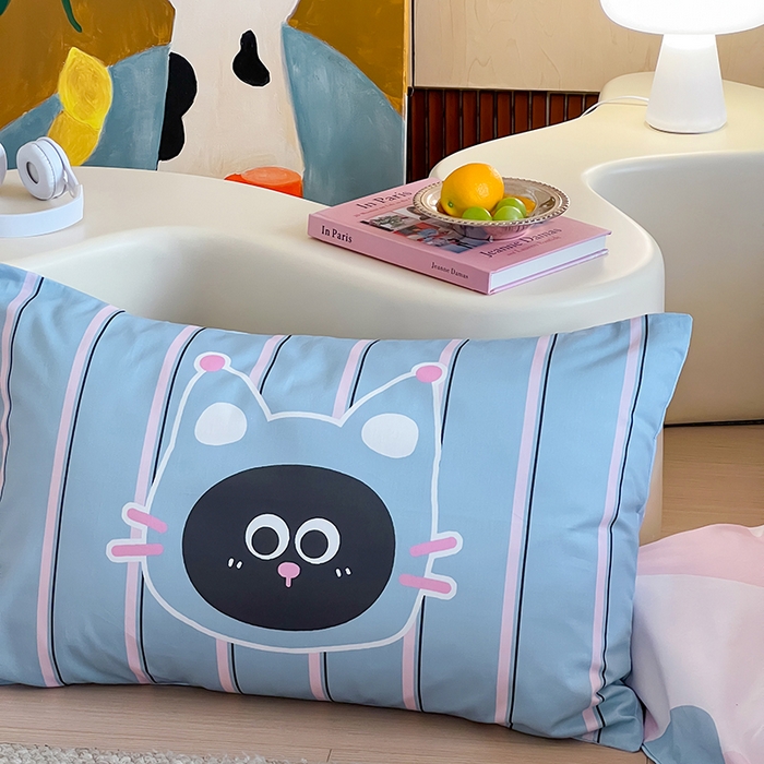 91家纺网 家纺一手货源 找家纺 2024新款40S设计师款全棉大版趣味印花系列四件套 爱心猫