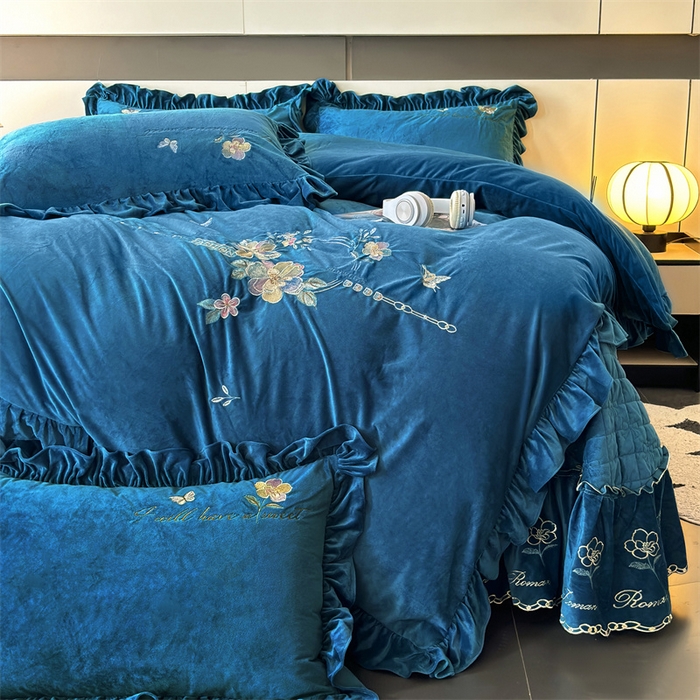 91家纺网 家纺一手货源 找家纺 2024新品A类依恋宝宝绒韩版四件套 宝利蓝