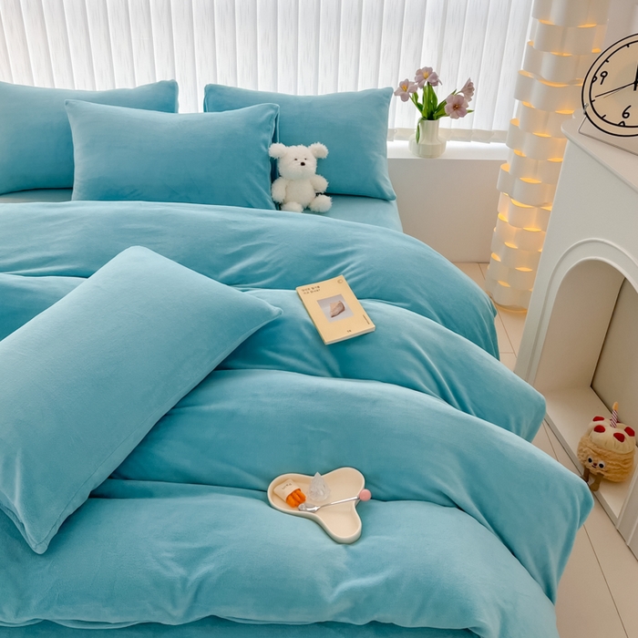 91家纺网 家纺一手货源 找家纺 言熙居 2024新款纯色双拼30克8一9斤牛奶绒四件套 靛蓝