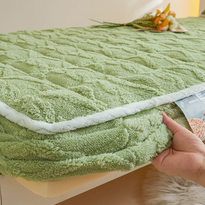 91家纺网 家纺一手货源 找家纺 2025塔芙绒加厚保暖床笠学生宿舍单人双人夹棉床笠保护套 青竹绿