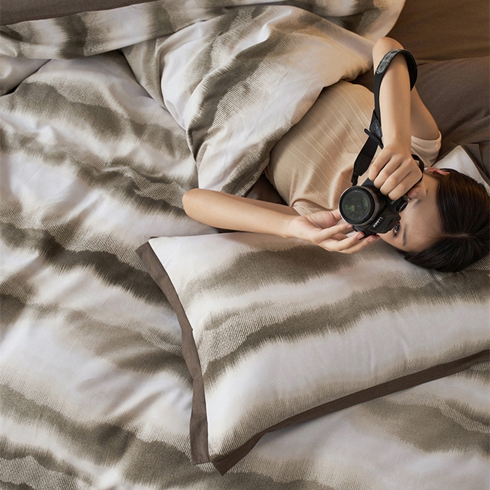 91家纺网 家纺一手货源 找家纺 2024新款全棉磨毛印花工艺款四件套 一生之水