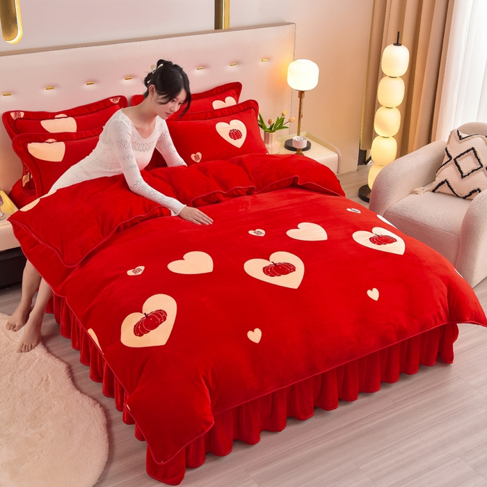 91家纺网 家纺一手货源 找家纺 晚静家纺 2024新款8.5斤牛奶绒金貂法莱绒床裙款保暖绒四件套 欣喜南瓜