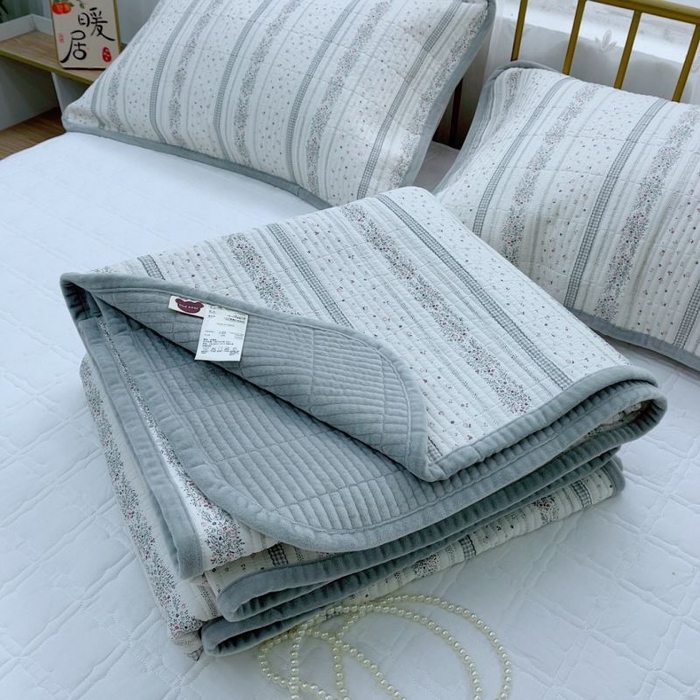 91家纺网 家纺一手货源 找家纺 2024新款棉加绒双面两用四季款床盖三件套 灰宵