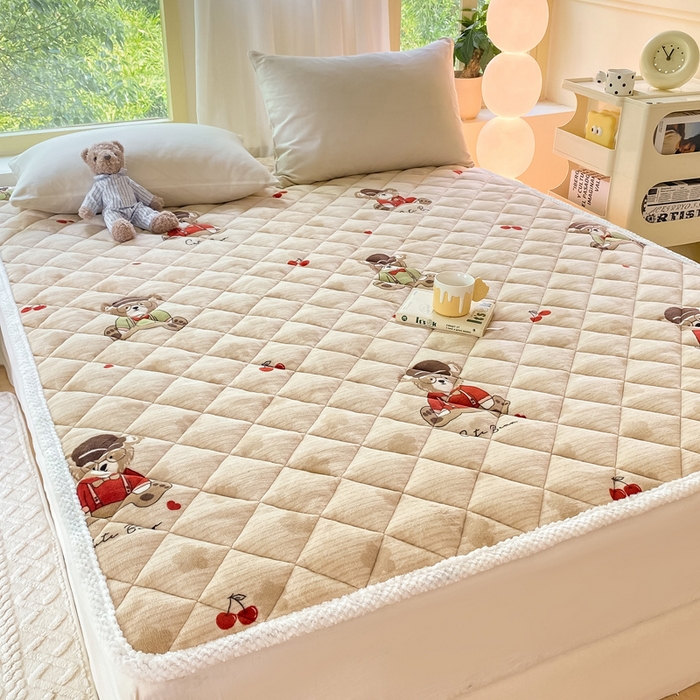 91家纺网 家纺一手货源 找家纺 正邦家纺 2024新款牛奶绒床垫小清新加厚床褥保暖宽包边可机洗床护垫床褥 小呆熊