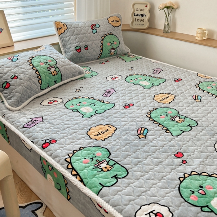 91家纺网 家纺一手货源 找家纺 孩子王 2024新款印花牛奶绒薄款床垫加厚绒保暖床护垫床笠 床笠款-萌萌恐龙
