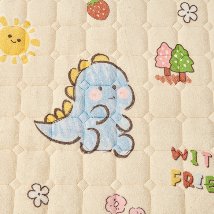 91家纺网 家纺一手货源 找家纺 富馨莱 2024新款牛奶绒幼儿园床垫加厚5D透气 淘气恐龙