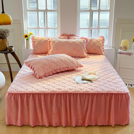 91家纺网 家纺一手货源 找家纺 （总）禧缘家纺（原梦想家） 2024新款兔兔绒夹棉床裙式床笠