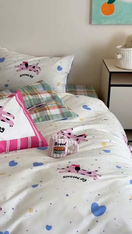 91家纺网 家纺一手货源 找家纺 2024新款40支13372全棉数码大版趣味系列四件套 跳跃狗狗