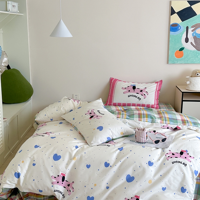 91家纺网 家纺一手货源 找家纺 2024新款40支13372全棉数码大版趣味系列四件套 跳跃狗狗