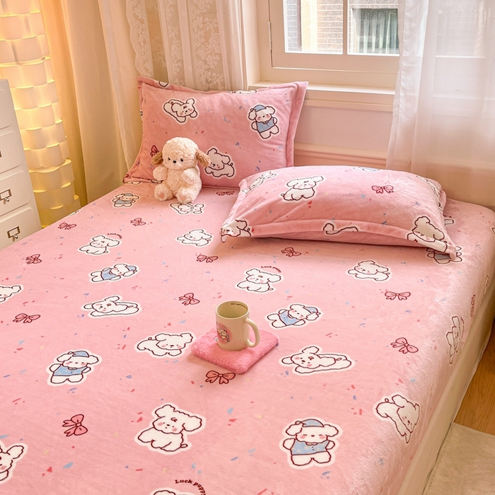 91家纺网 家纺一手货源 找家纺 川悦生活 2024新款加厚牛奶绒印花单床笠 床笠点点奶狗