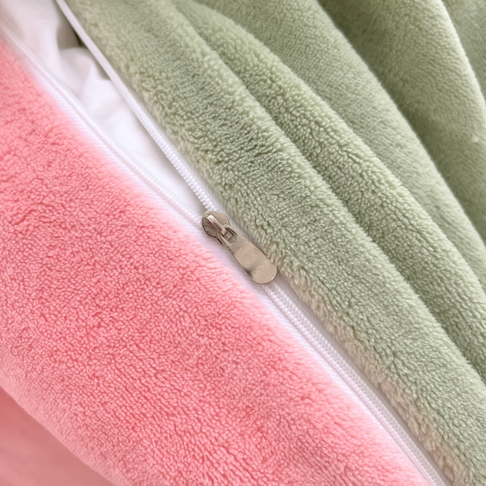 91家纺网 家纺一手货源 找家纺 言熙居 2024新款纯色双拼30克8一9斤牛奶绒四件套 浅粉拼果绿