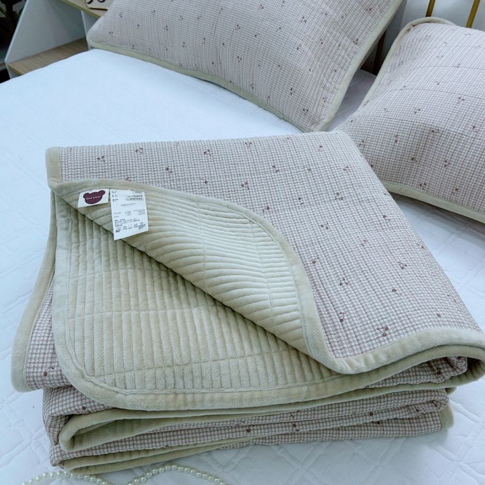 91家纺网 家纺一手货源 找家纺 2024新款棉加绒双面两用四季款床盖三件套 芍药卡